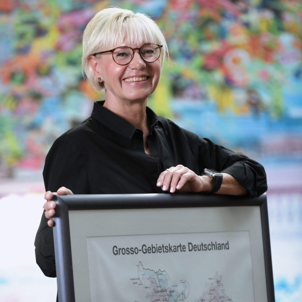 Birgit Vogt koordiniert den Außendienst von Buch und Presse